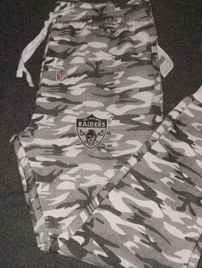 Retro Vintage Oakland/Las Vegas Raiders Gray/ Black Camo Joggers Sweatpants NWT